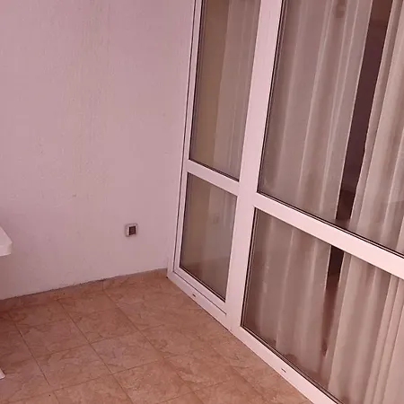 Апартамент Elit 4 Apartament H12 *