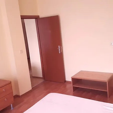 Апартамент Elit 4 Apartament H12 *