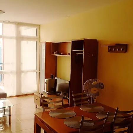 Elit 4 Apartament H12 Апартамент *